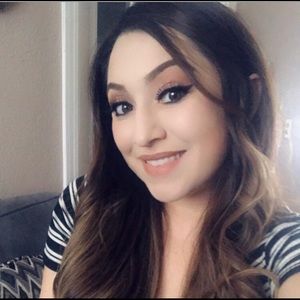 Meet your Posher, Lauryn